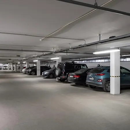 Ons 2024 For Rent - Panoramic View, Private Gym,parking - Close To Centre Apartment